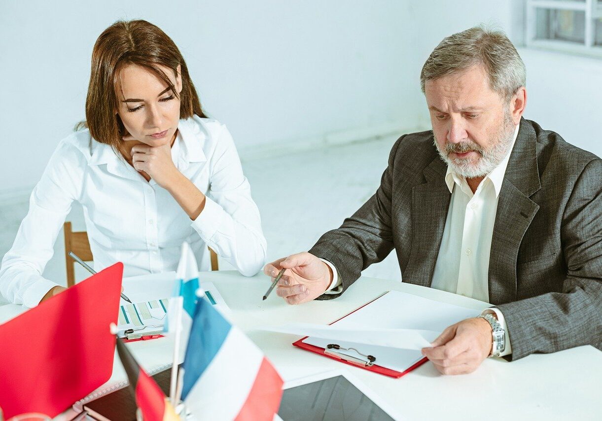 attorney-9354138_1280